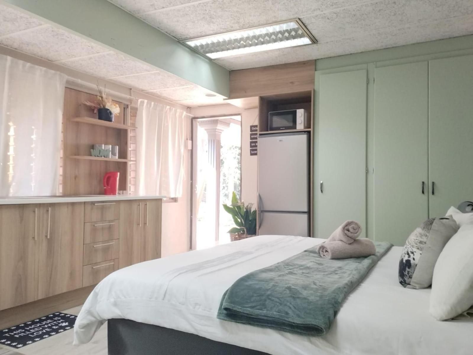 Apartment with Garden View