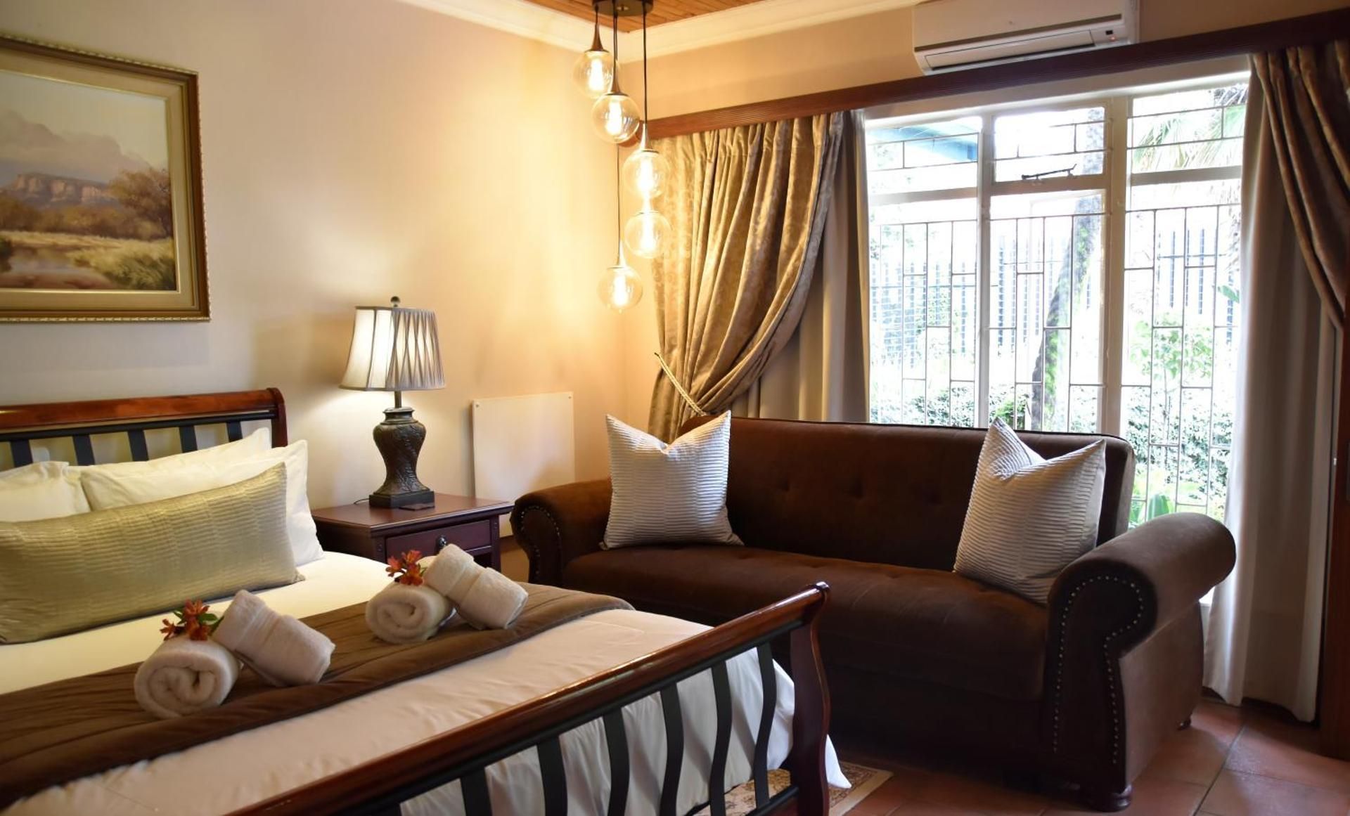 Deluxe Queen Room