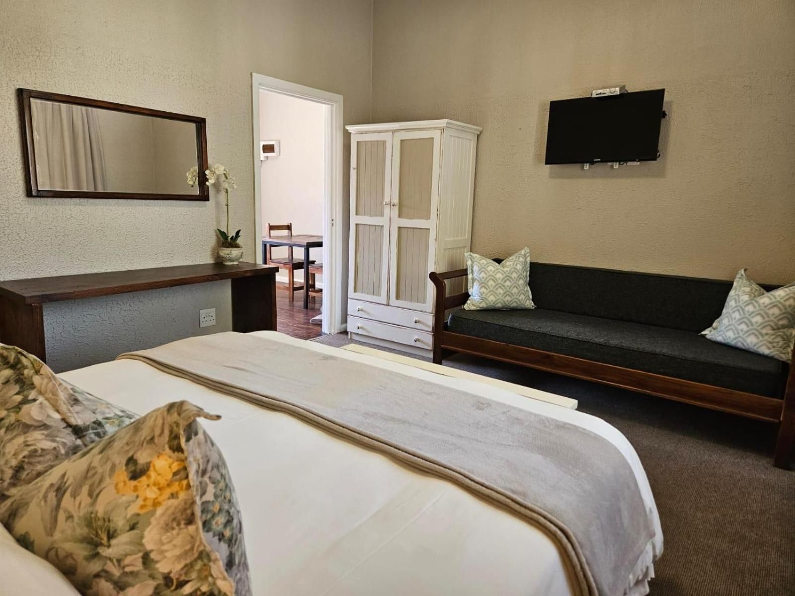 Large Double or Twin Room