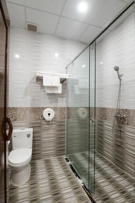 Little Sai Gon Hotel Family Room 3