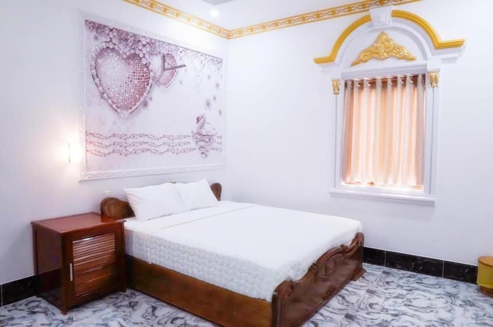 Large Single Room
