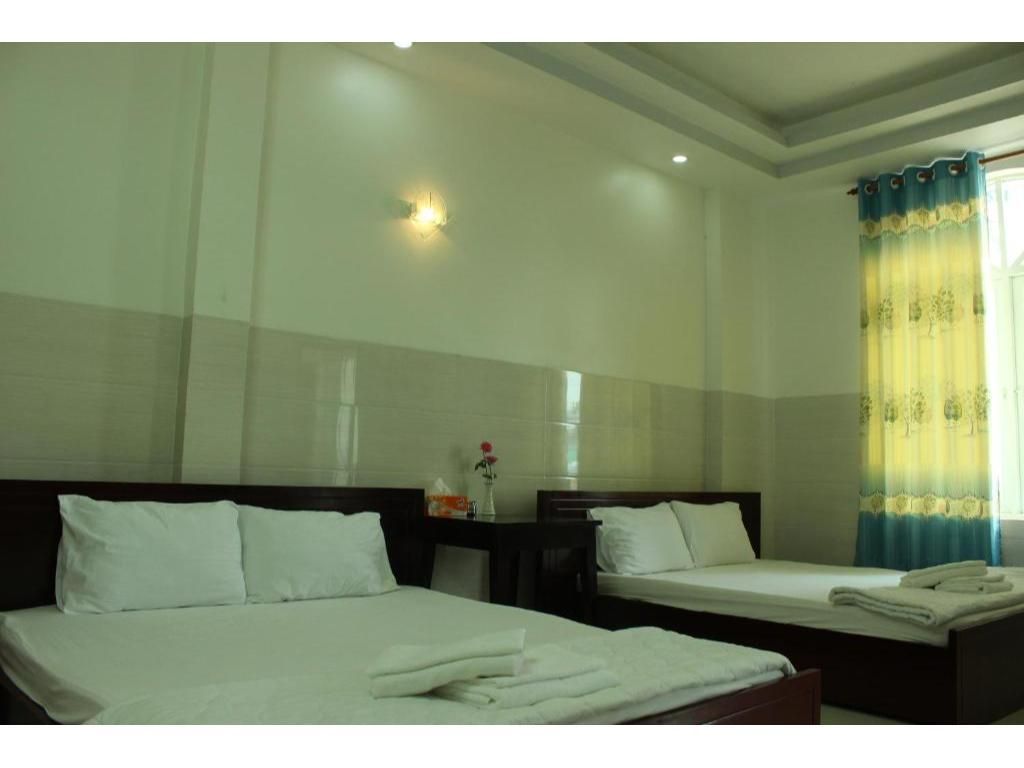 HaiVan HosTel Family Room