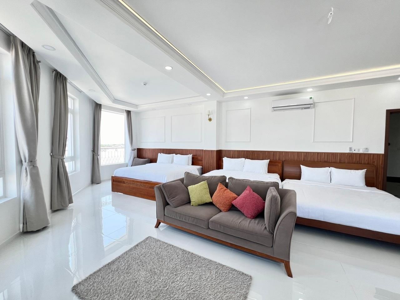 PARIS HOTEL CHAU DOC Suite Room