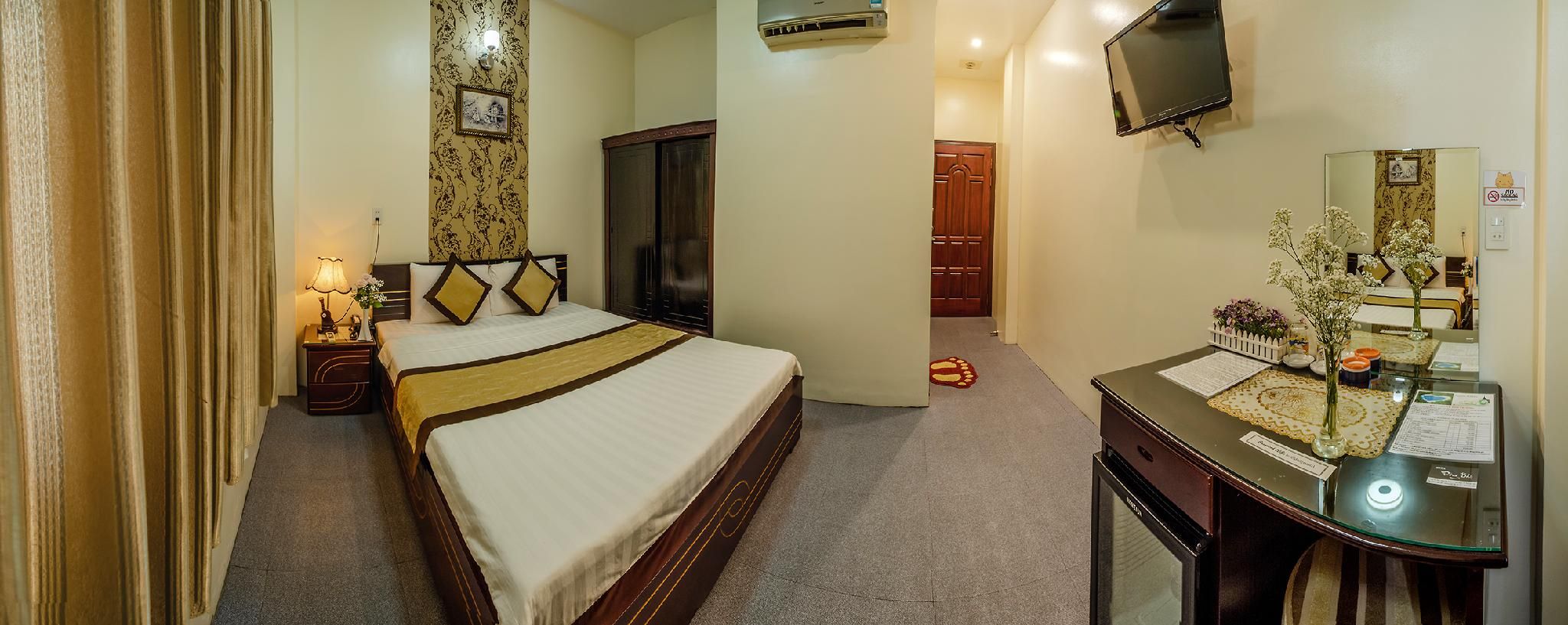 Double (with window)