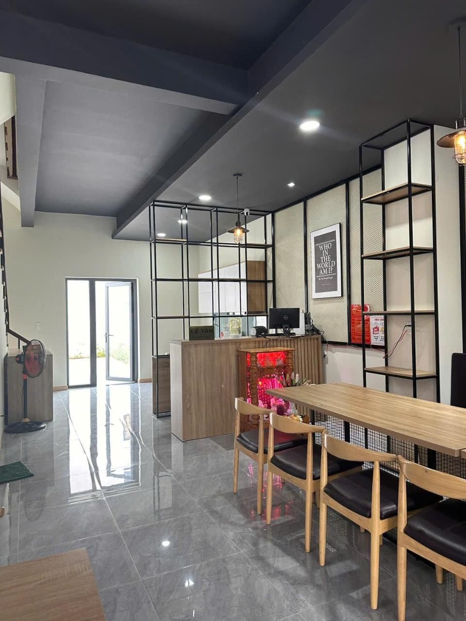 shared lounge/tv area