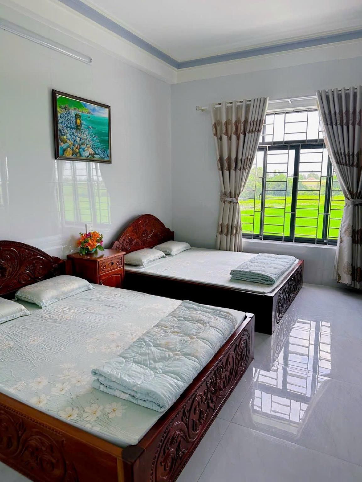 Phi Mai Hotel Quadruple Room 2