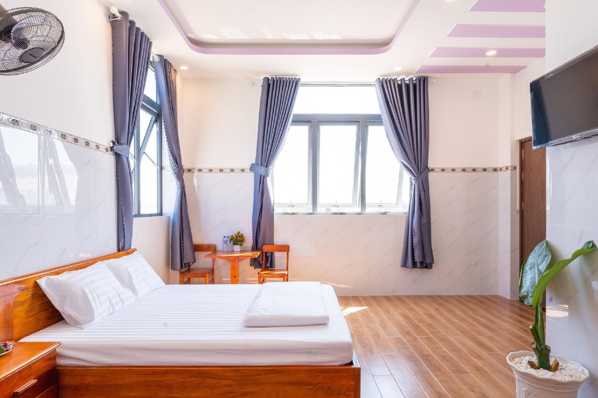 Premium Valley View Room