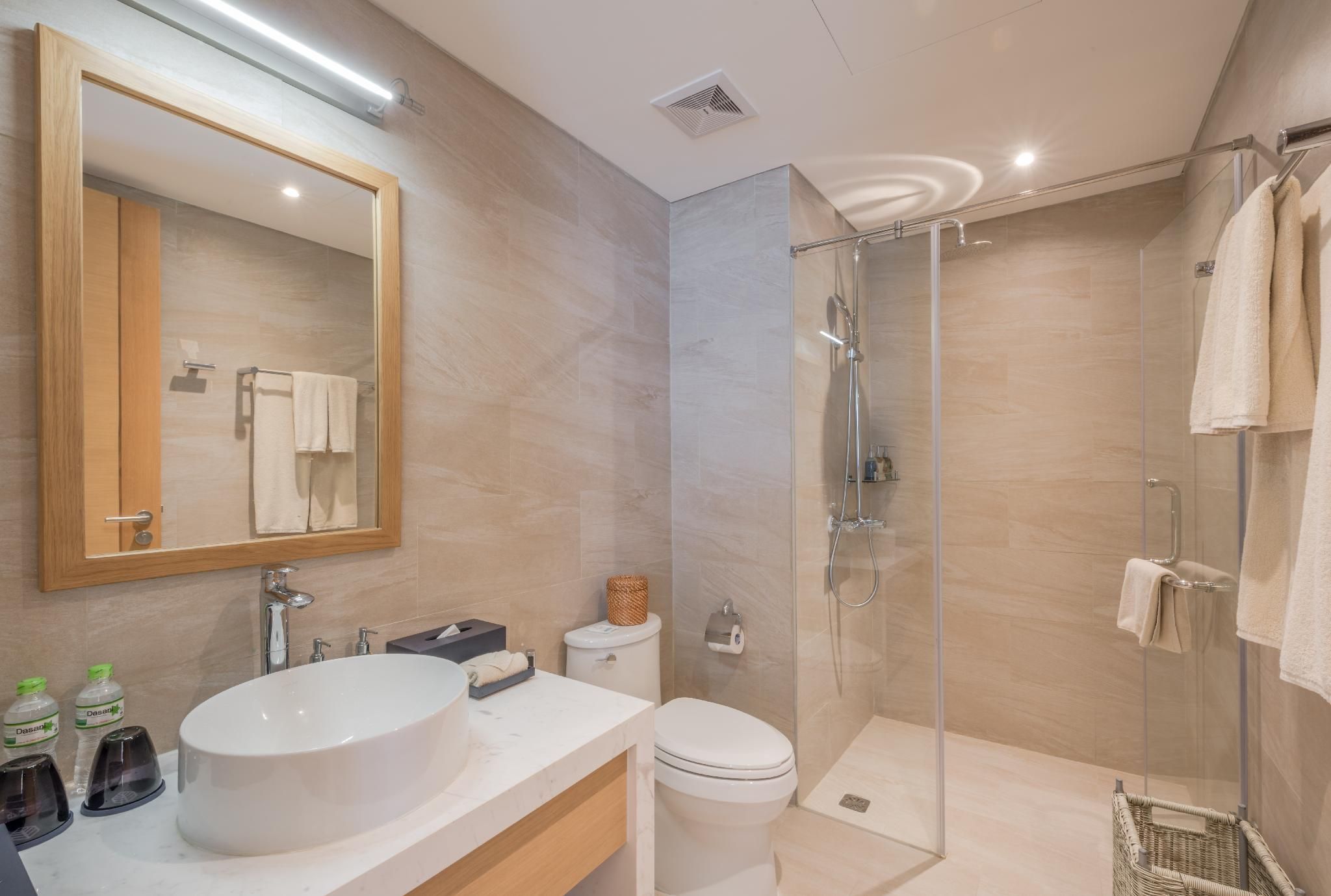 Studio Suite Twin