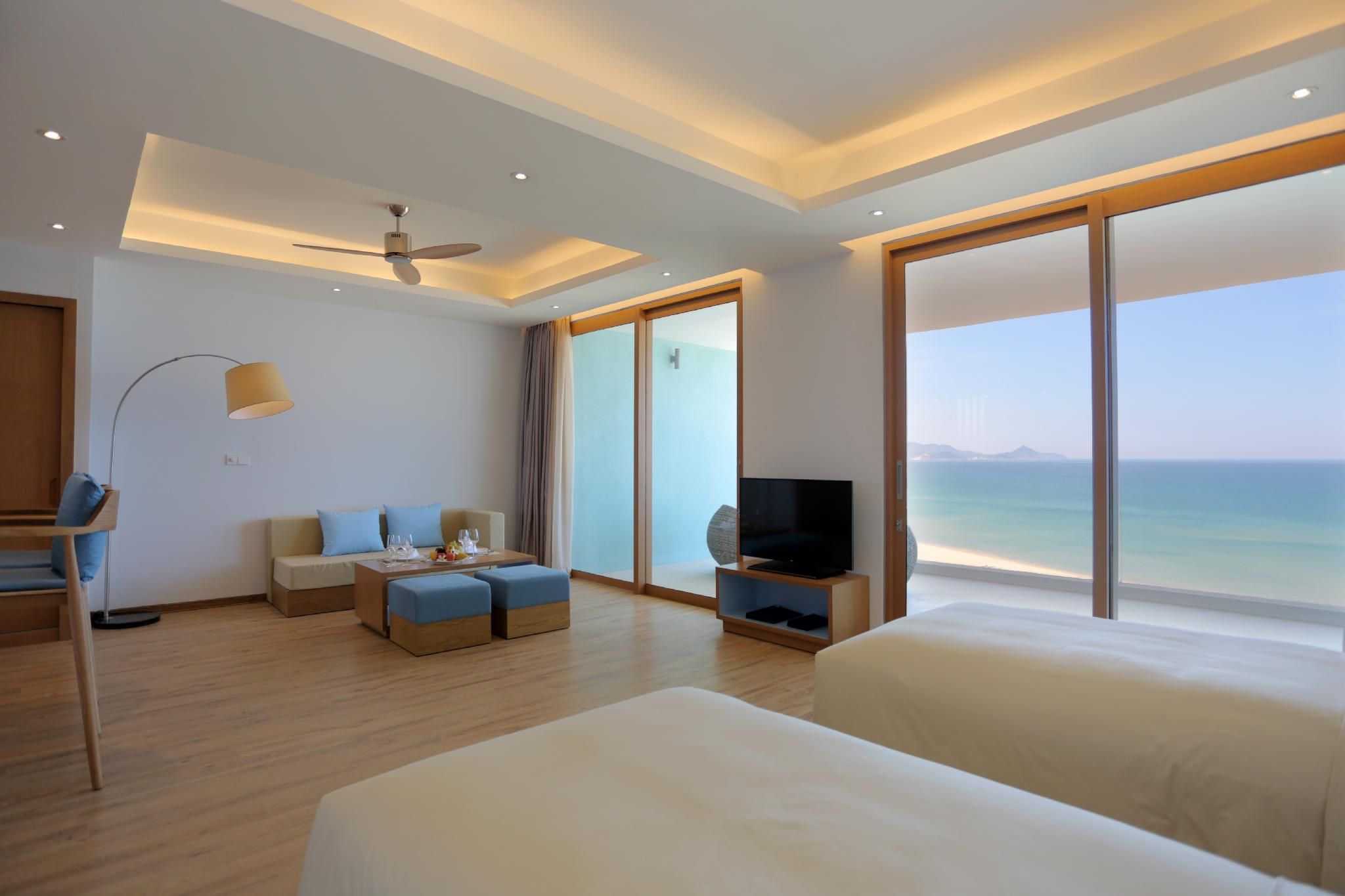 Studio Suite Twin