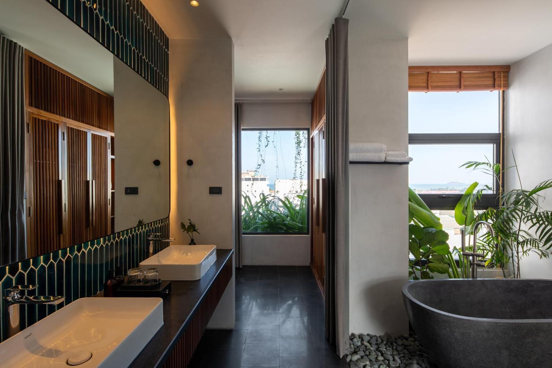 Executive Suite