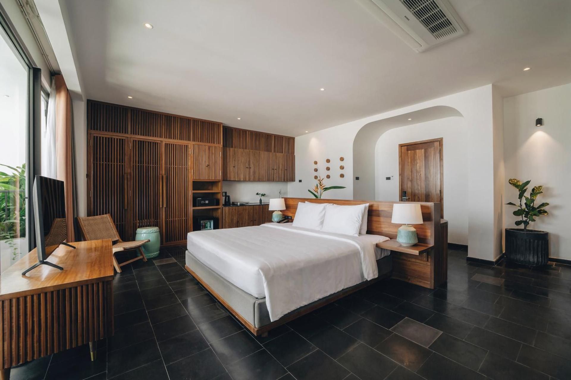 Executive Suite