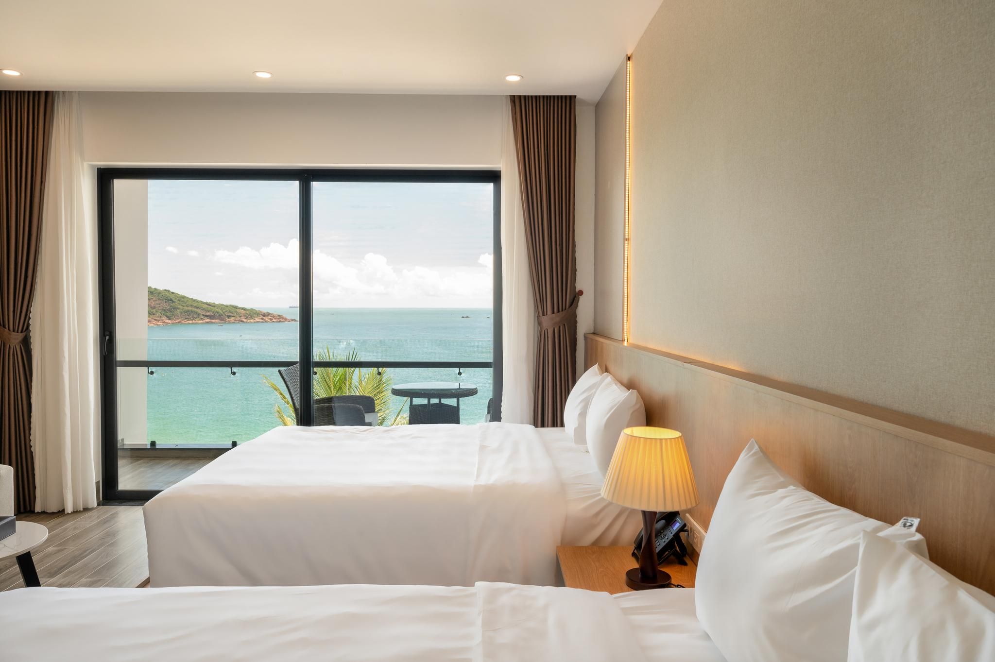 Deluxe Ocean View 2 Single