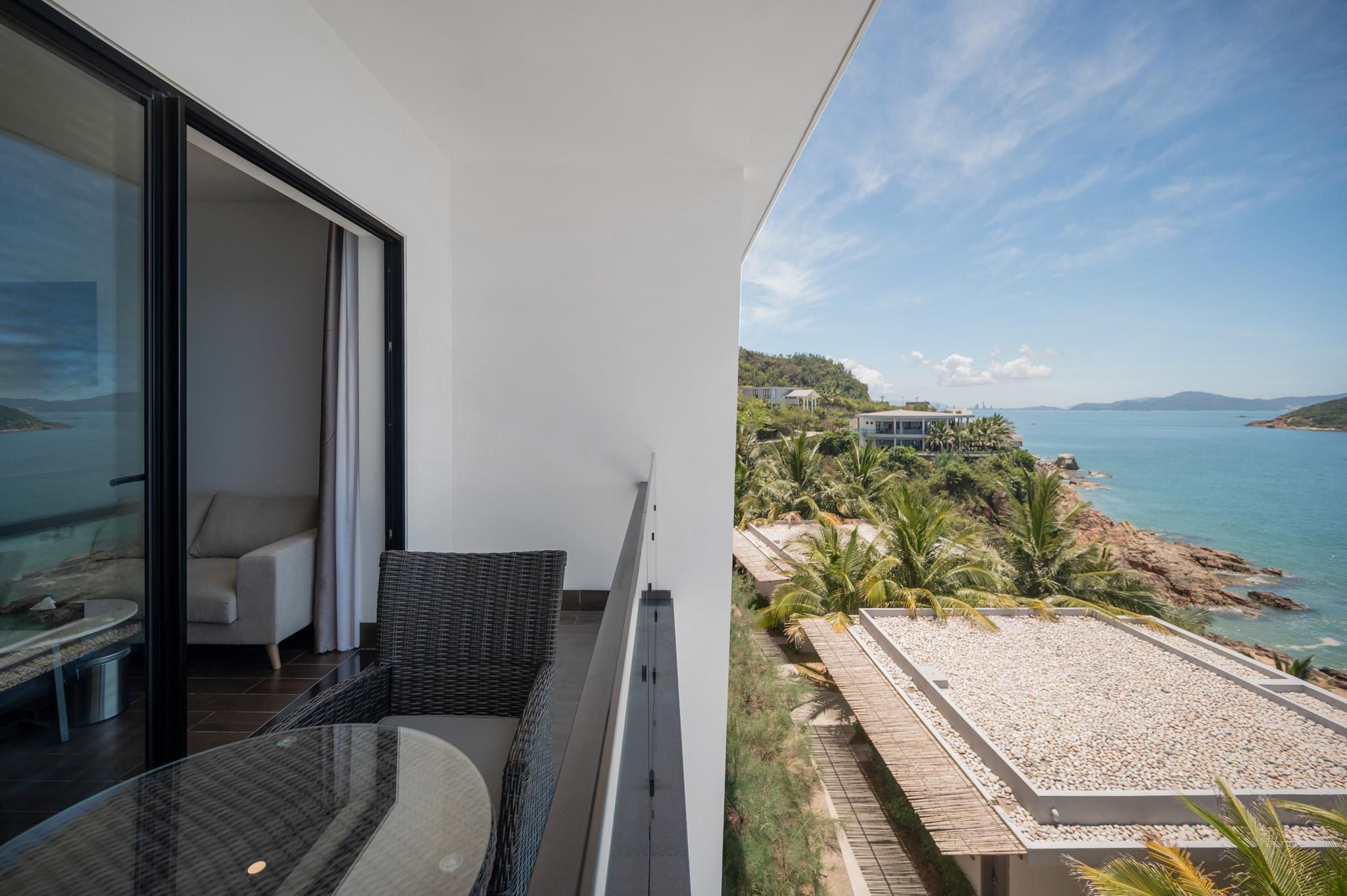 Deluxe Ocean View King with Sofa Bed