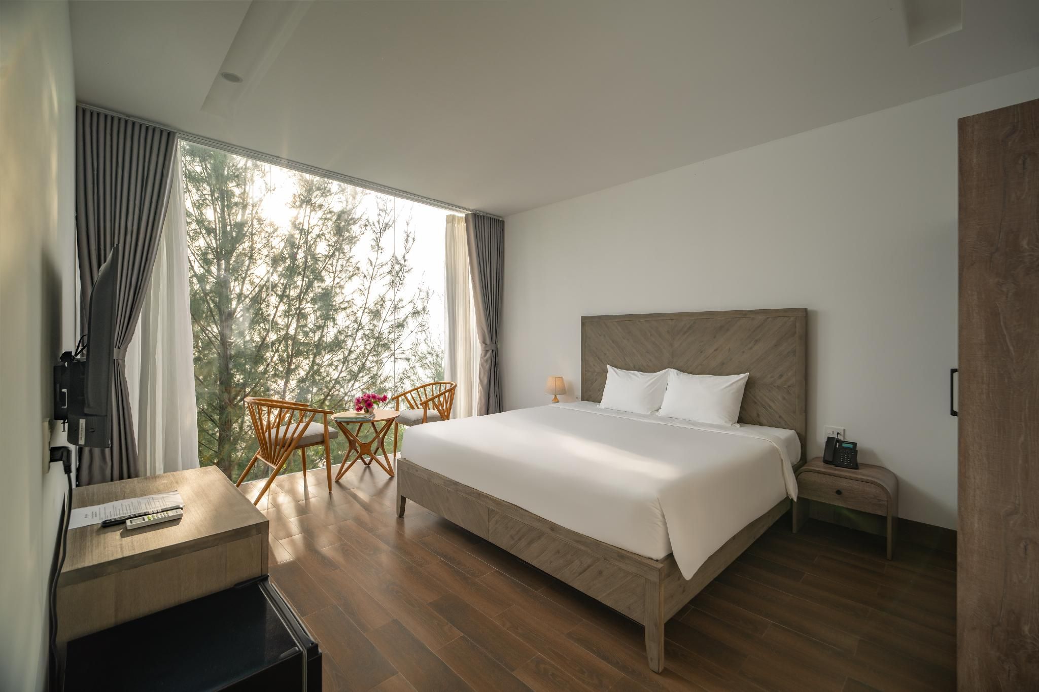 Deluxe Garden View Double Room for 2 Adults and 1 Child