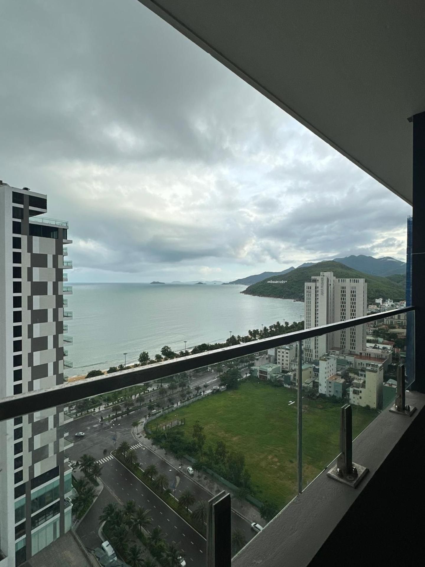 Three-Bedroom Apartment with Ocean View