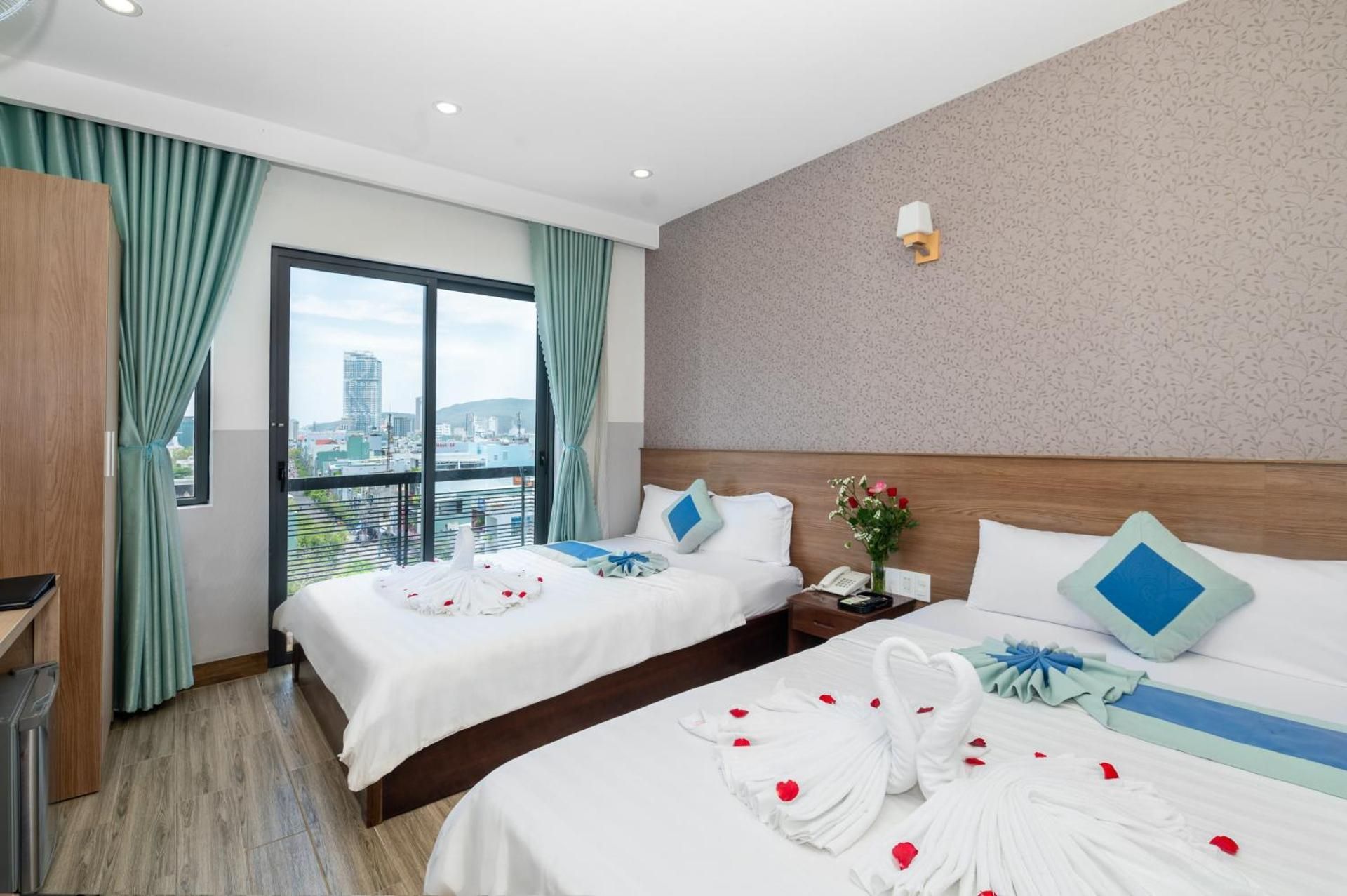 Double with 2 Double Beds