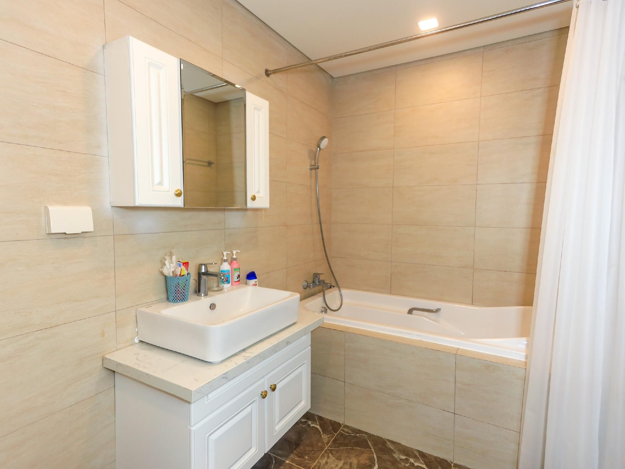 3 Bed Apartment