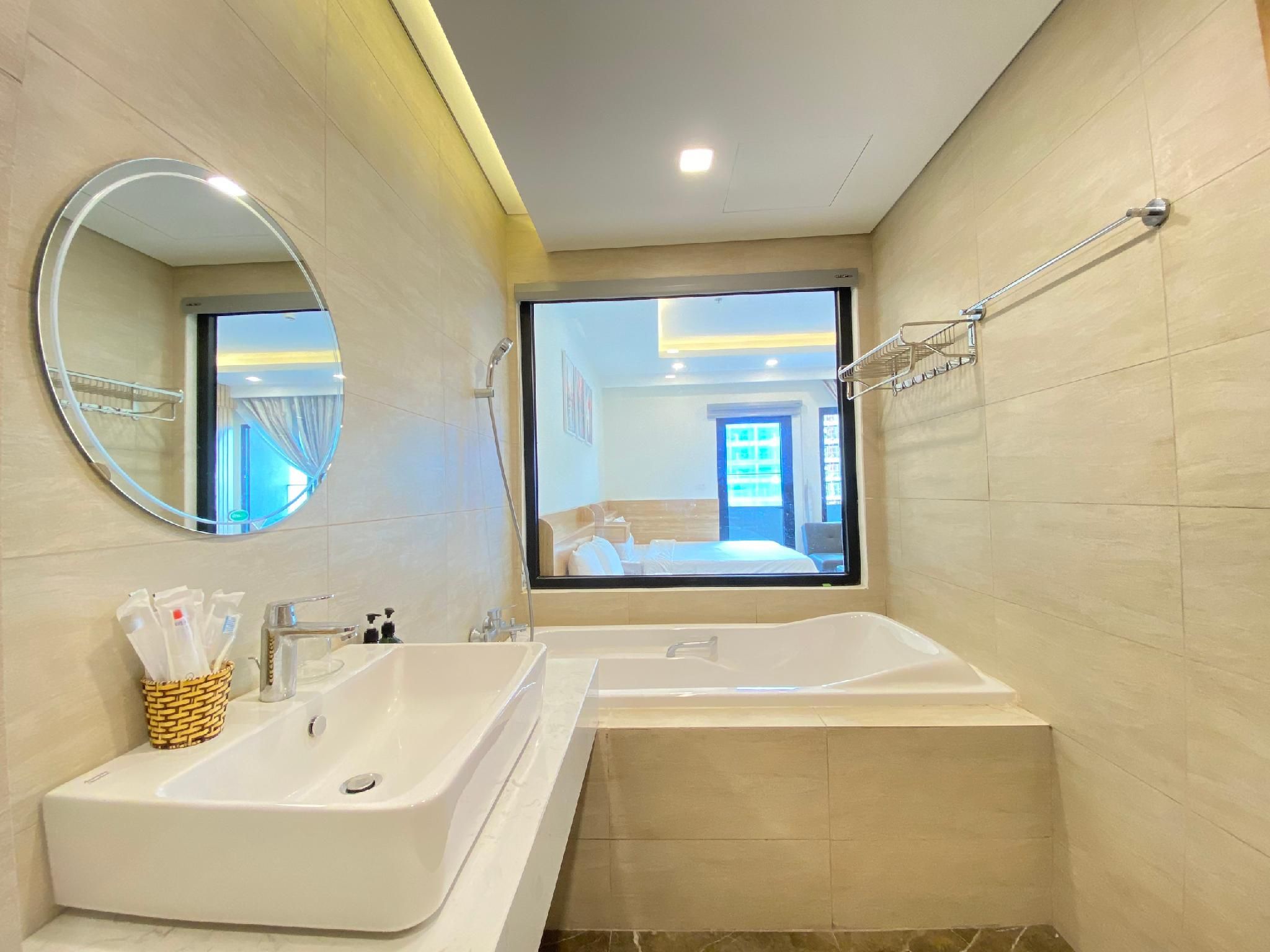 Three-Bedroom Ocean View Apartment