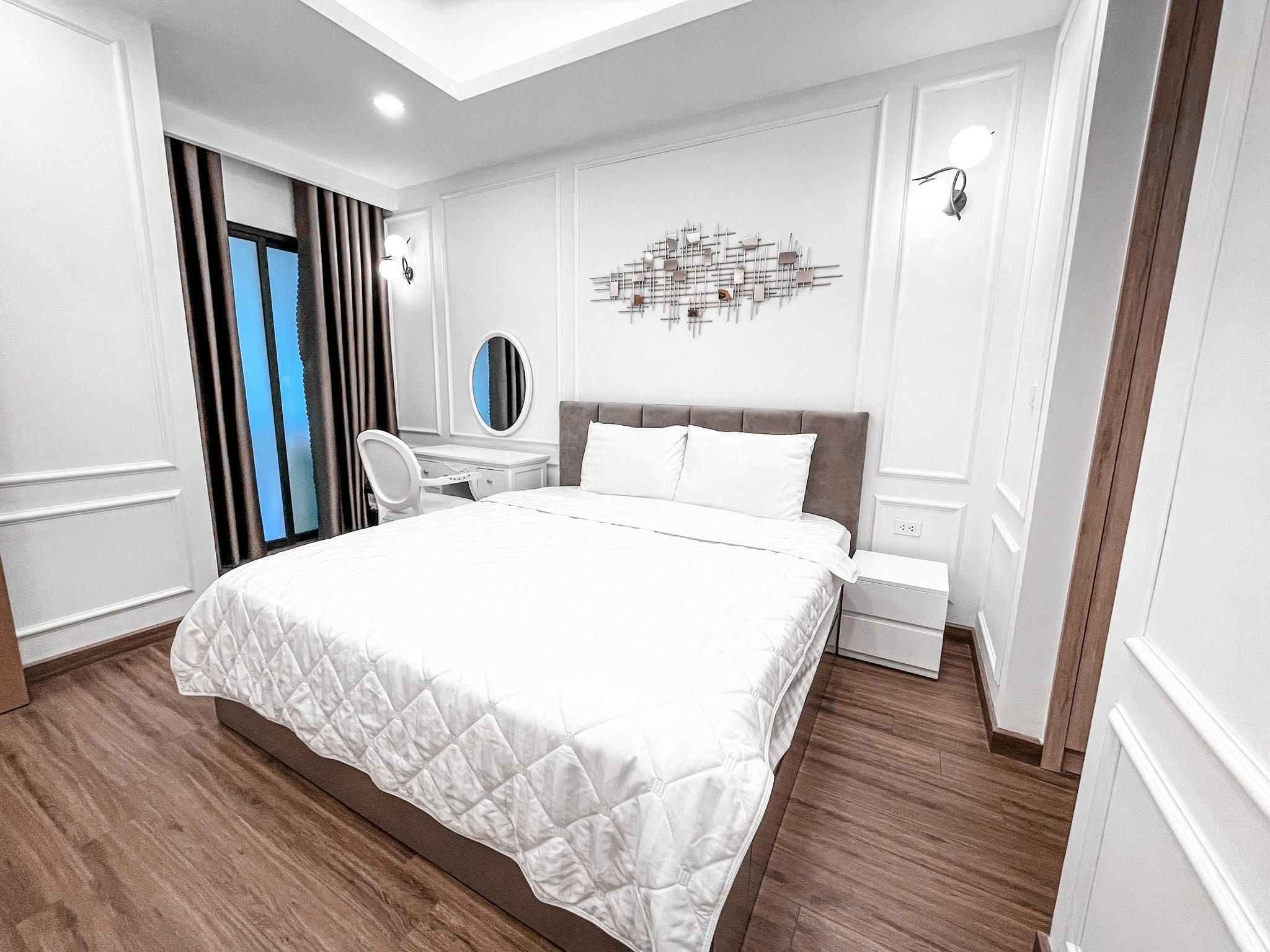 Two-Bedroom Ocean View Apartment