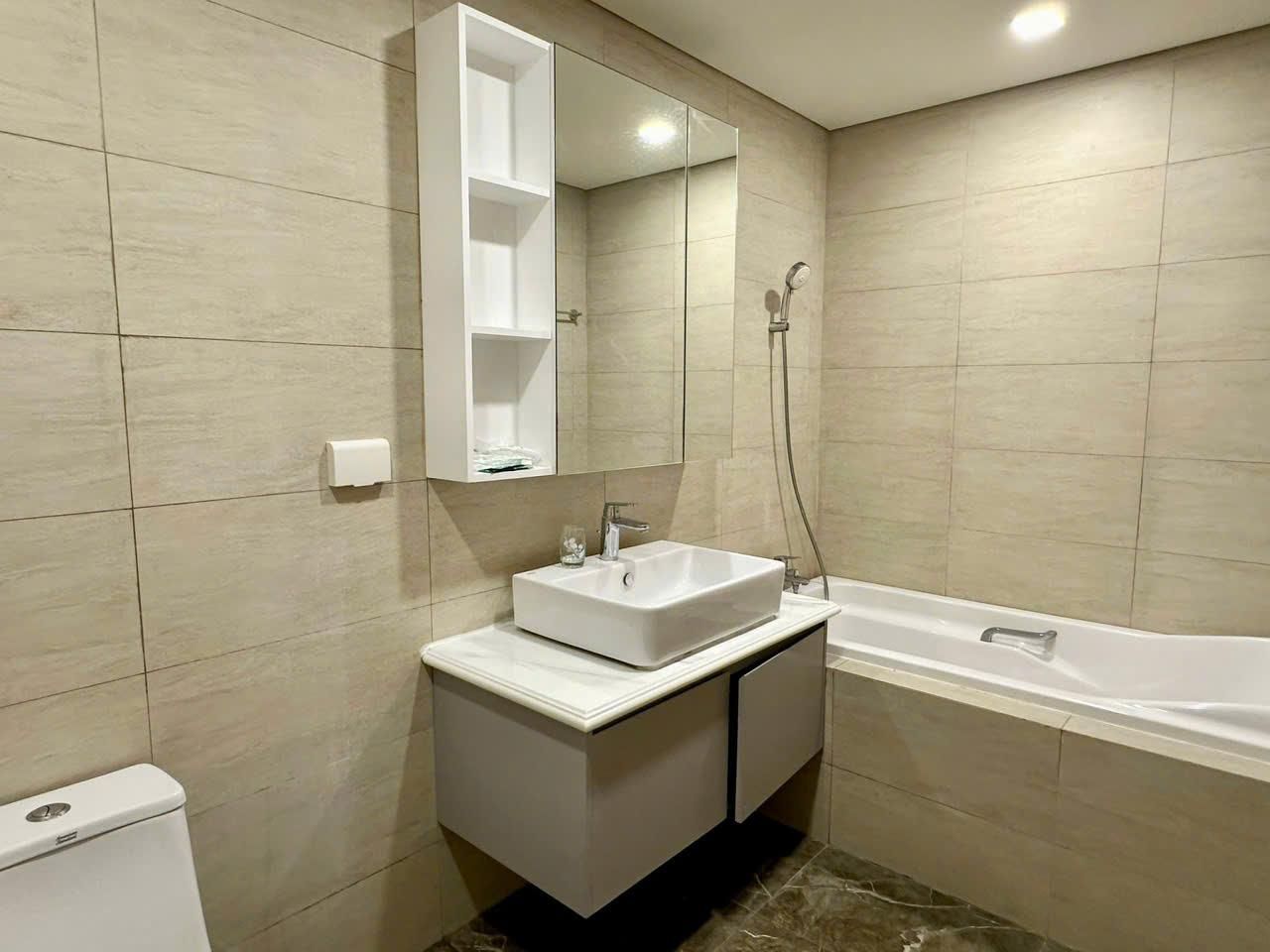 3-Bedroom Apartment with Balcony