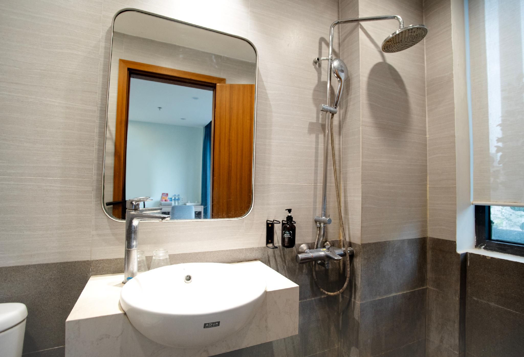 Haku Boutique Hotel Quy Nhơn - Lê Lợi Deluxe Balcony 3