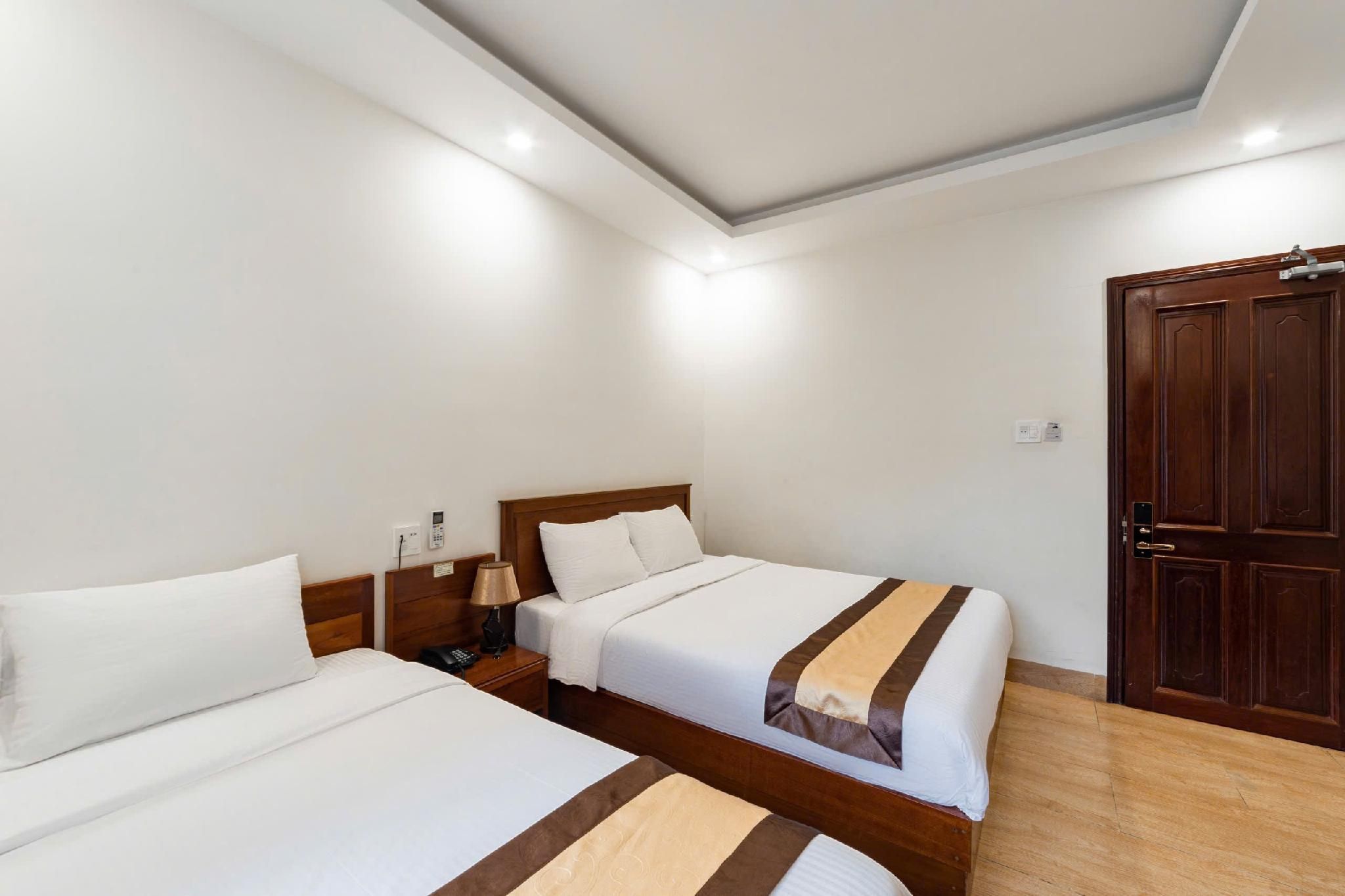 Triple Room with Bathroom
