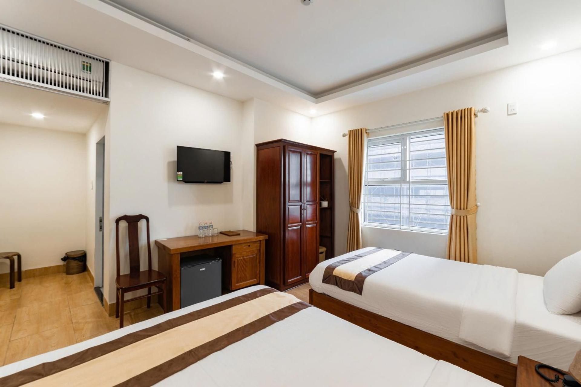 Triple Room with Bath
