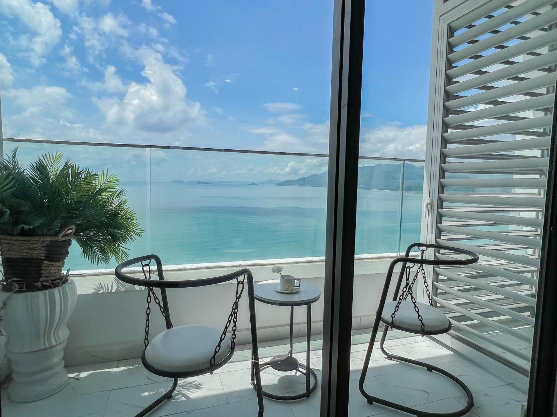 Deluxe Sea View Studio