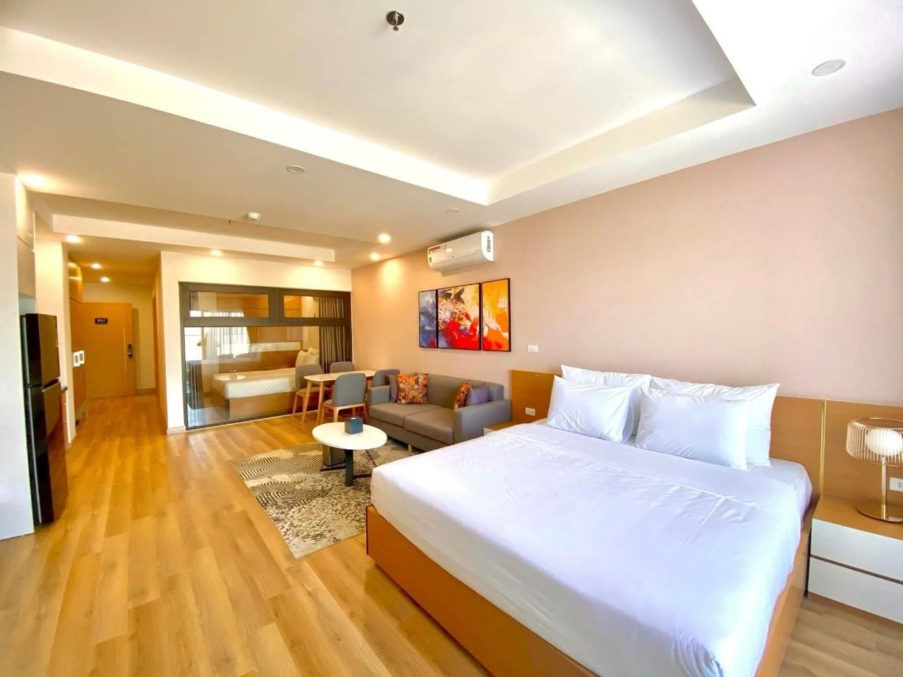One Bedroom Plus Residence