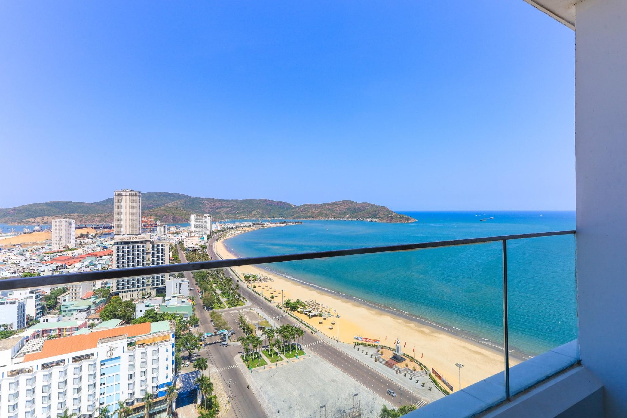 Superior Side Sea View Studio