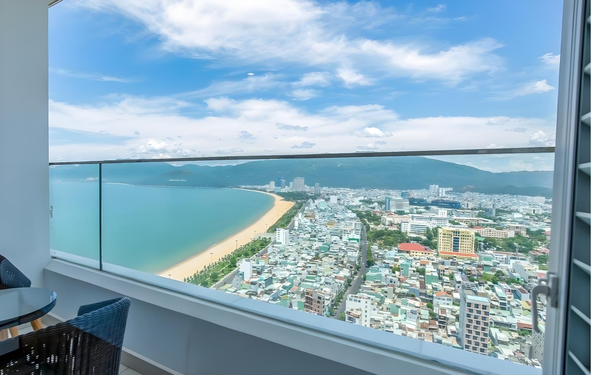 Side Sea View Double or Twin Room