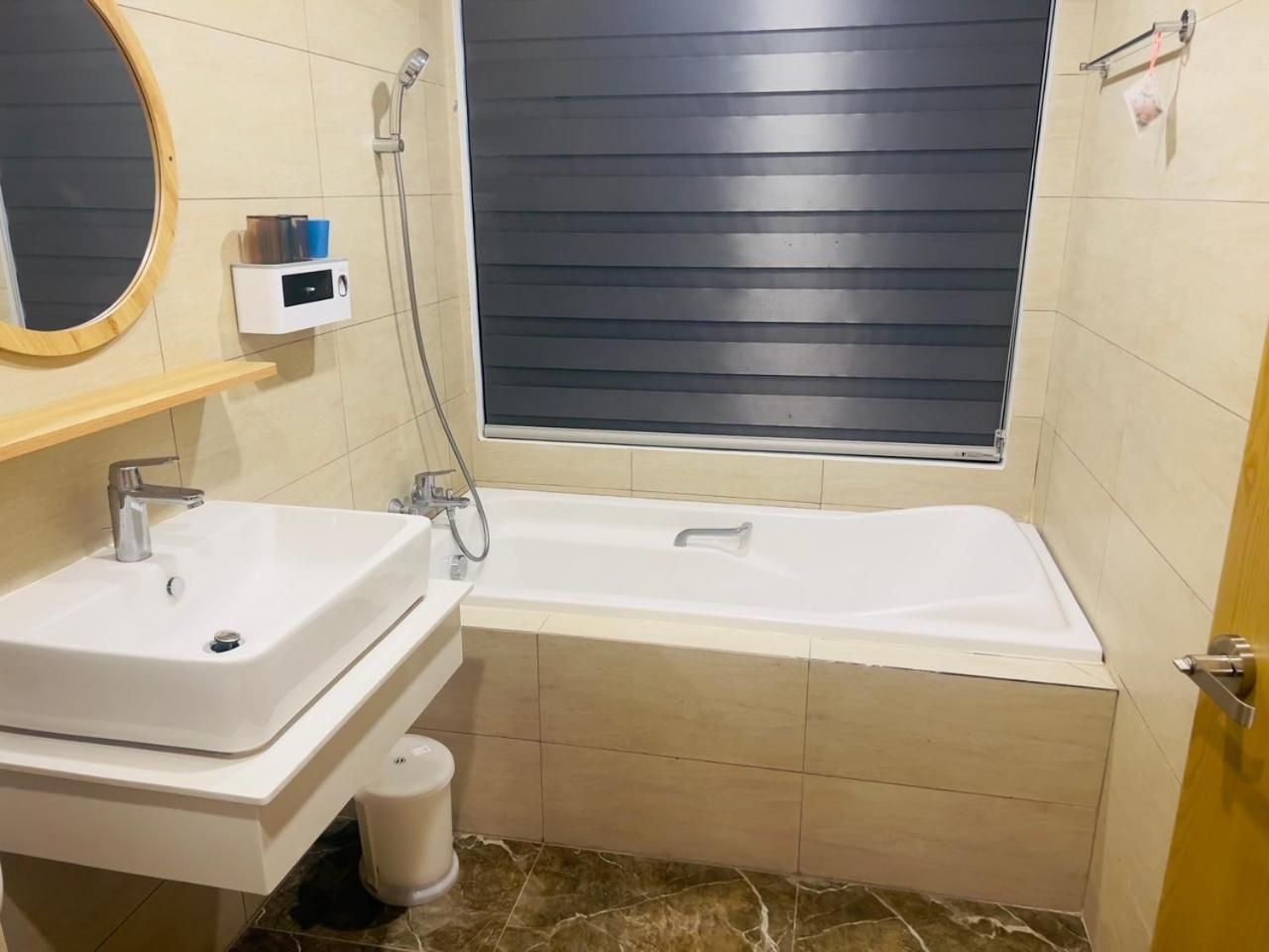 FLC Sea Tower Quy Nhon - Seaview Apartel Three-Bedroom Apartment with Sea View 3