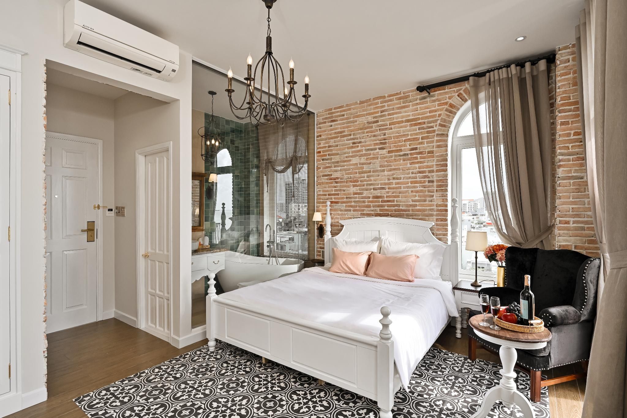 Deluxe Double Balcony