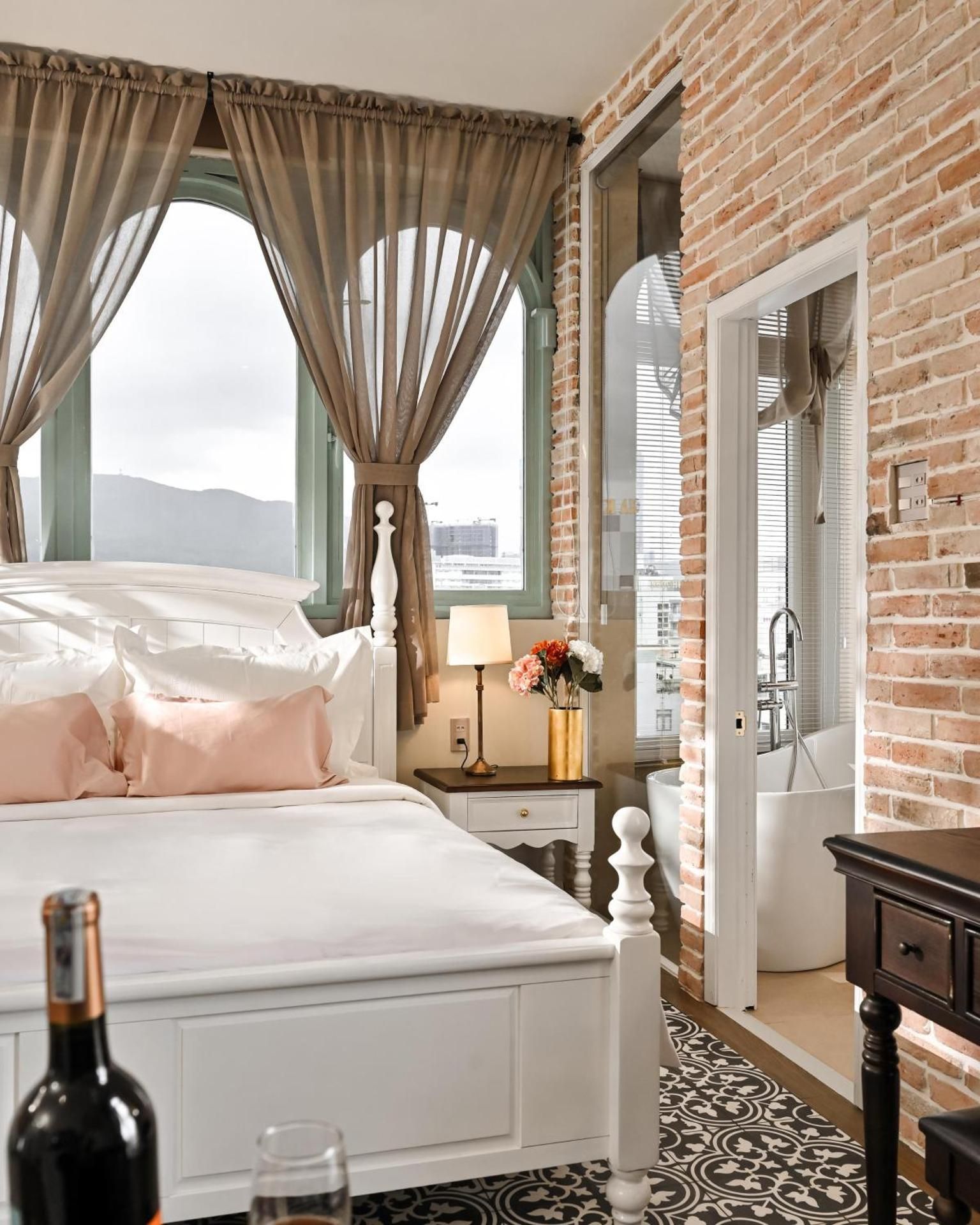 Family Suite - City View