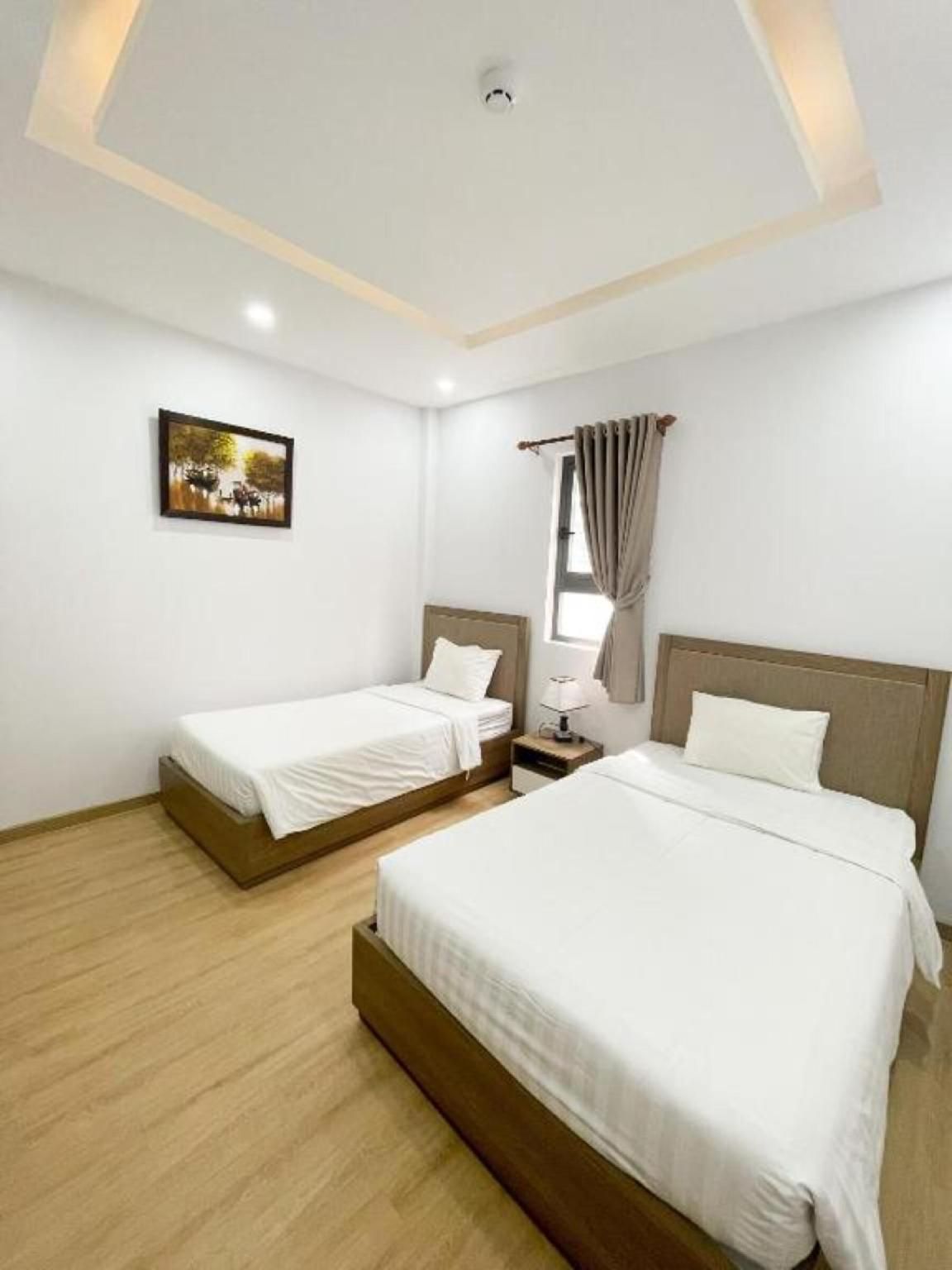 Large Twin Room