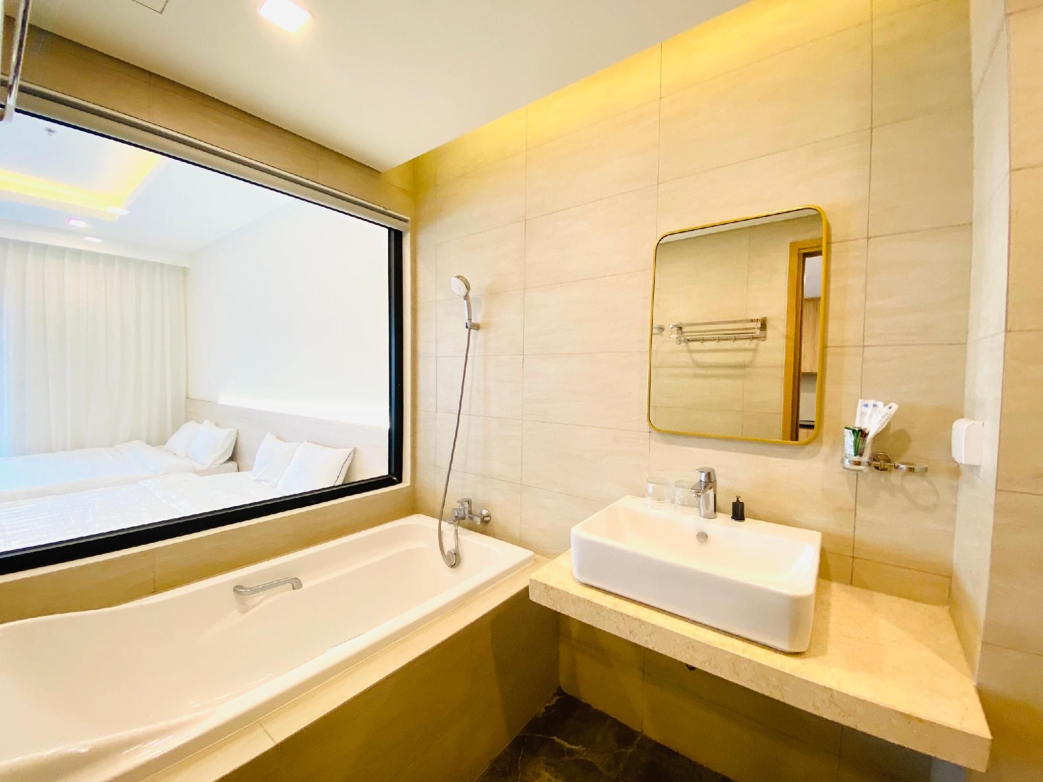 Balcony Room