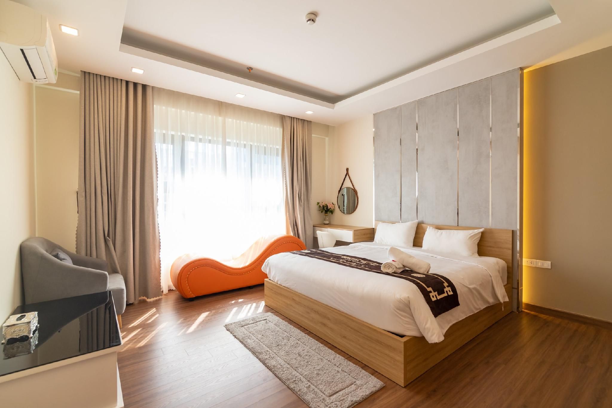 Three-Bedroom Ocean View Apartment