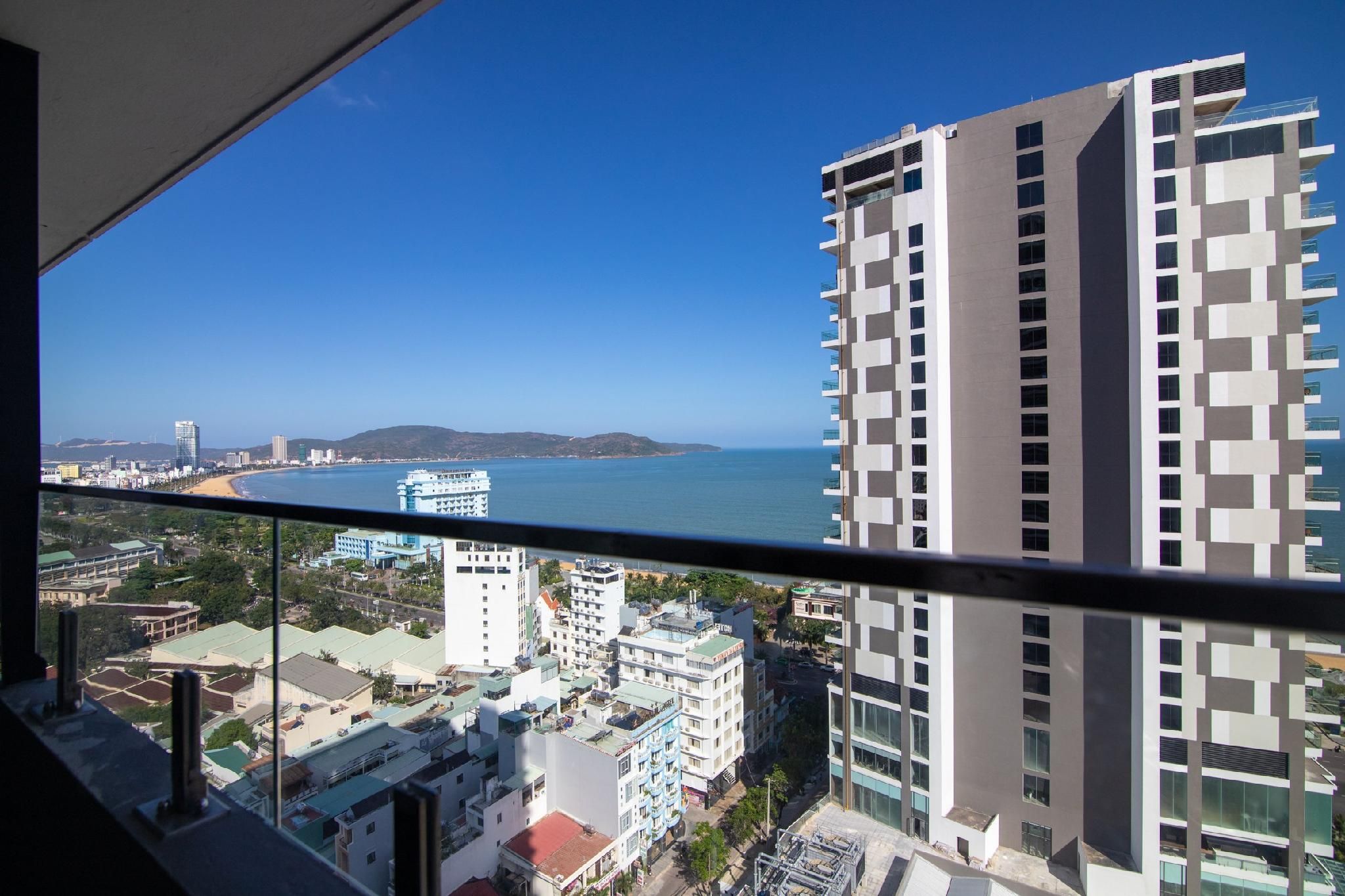 Three-Bedroom Ocean View Apartment