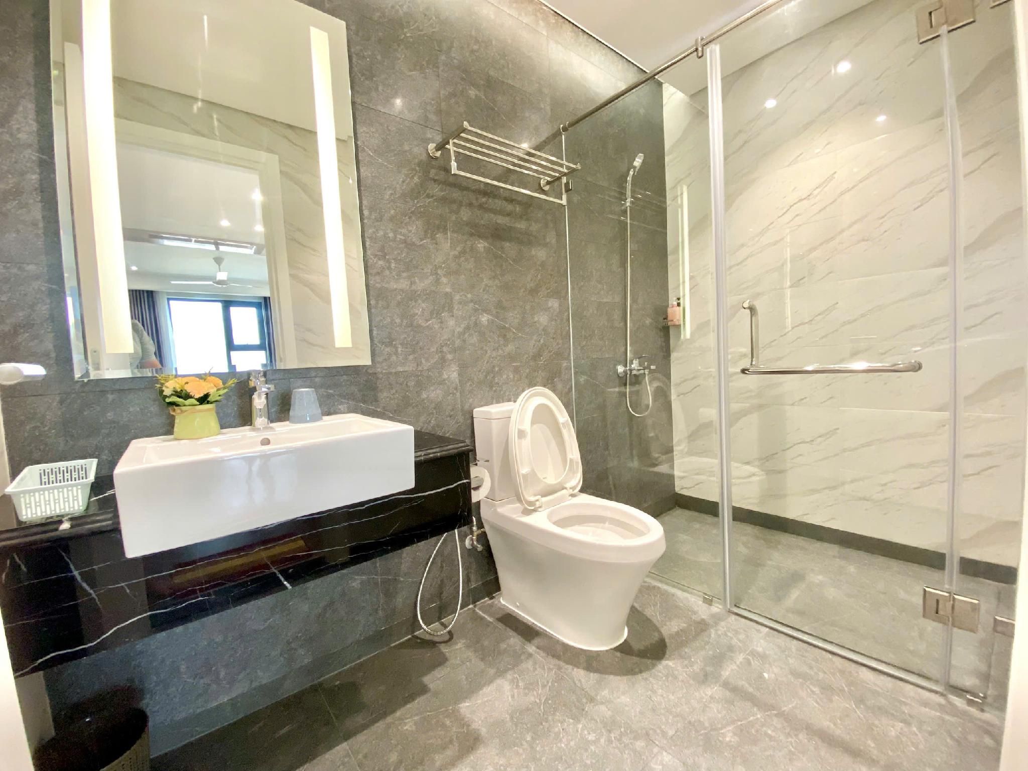 Two-Bedroom Premier Apartment