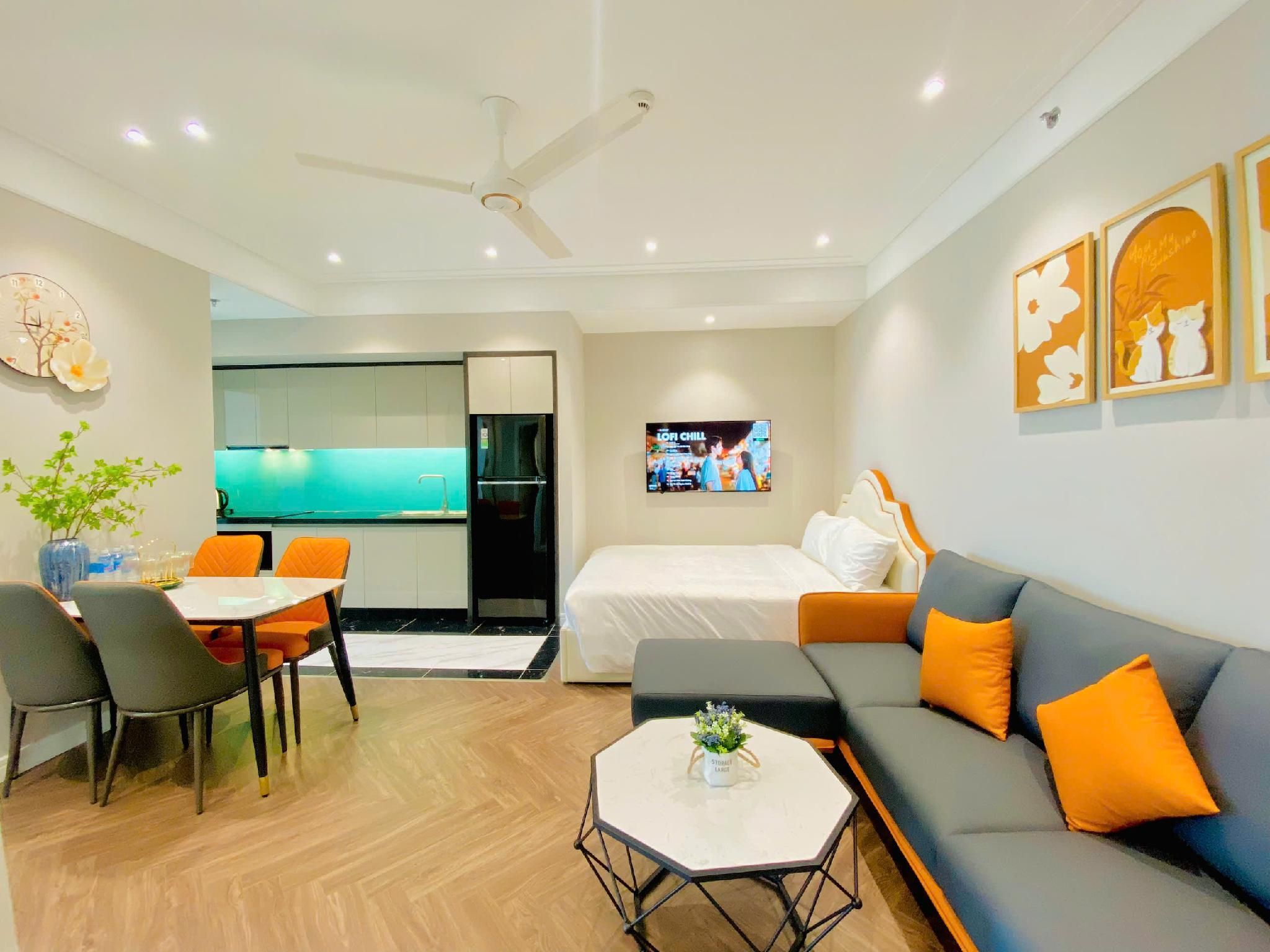 3 Beds - Service Apartment