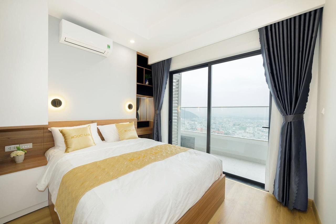 Two-Bedroom Ocean View Apartment