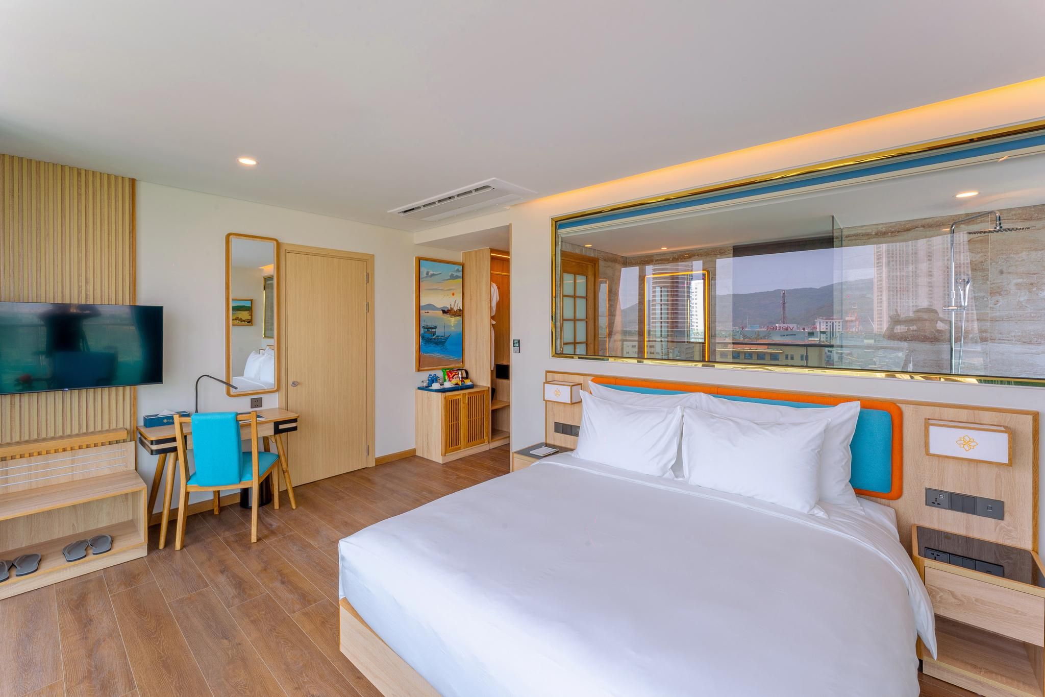 Deluxe Harbor Ocean View Double Room