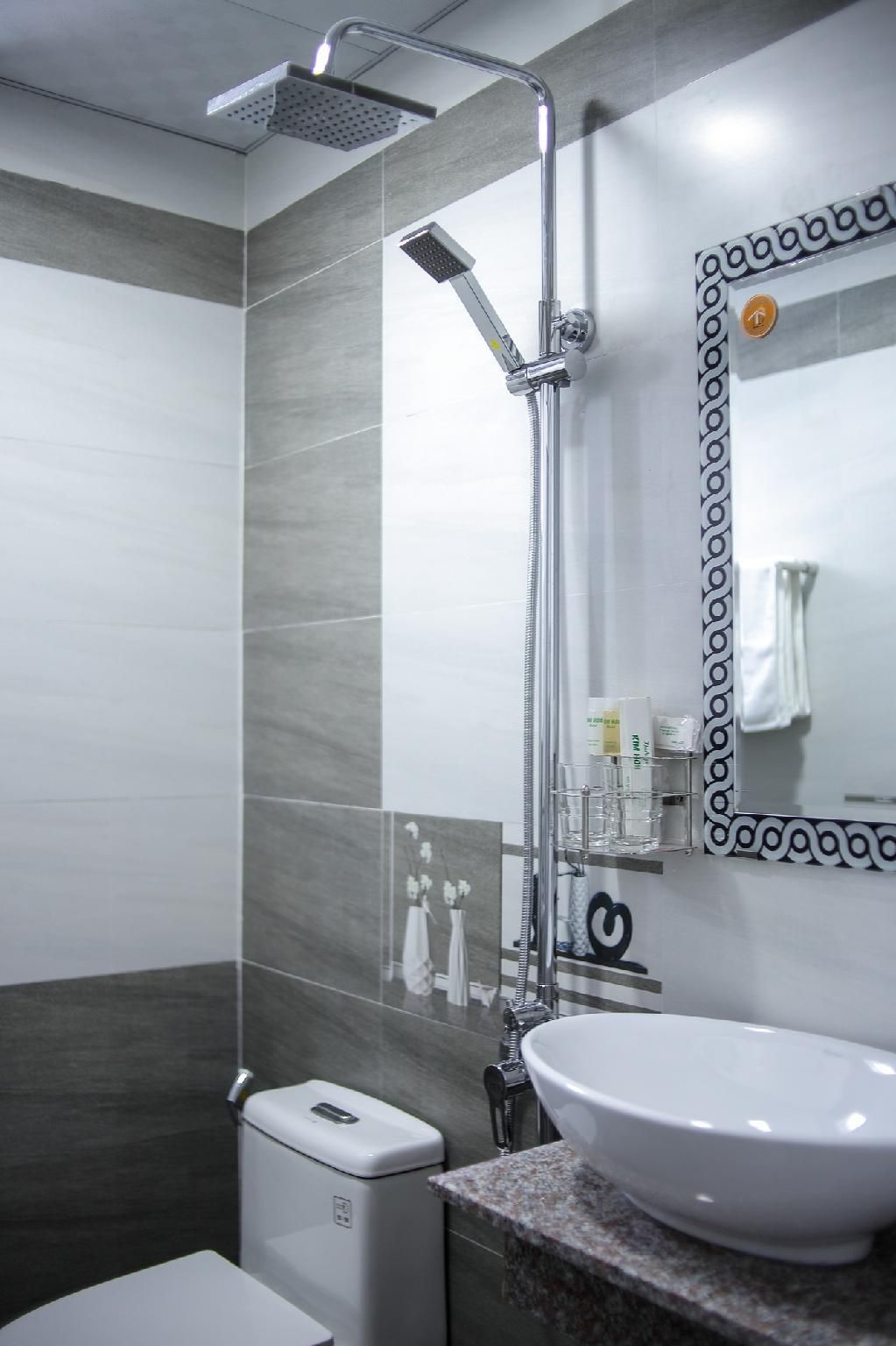 Kim Hoa Hotel Double Room 2