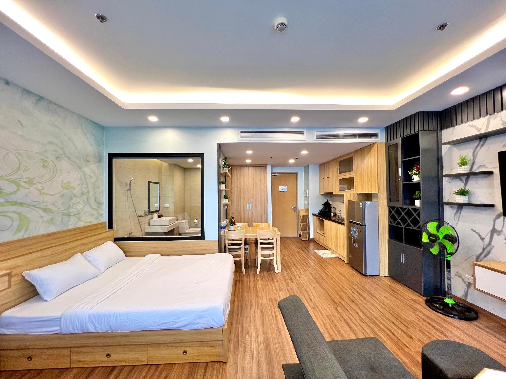 Studio Apartment with Balcony