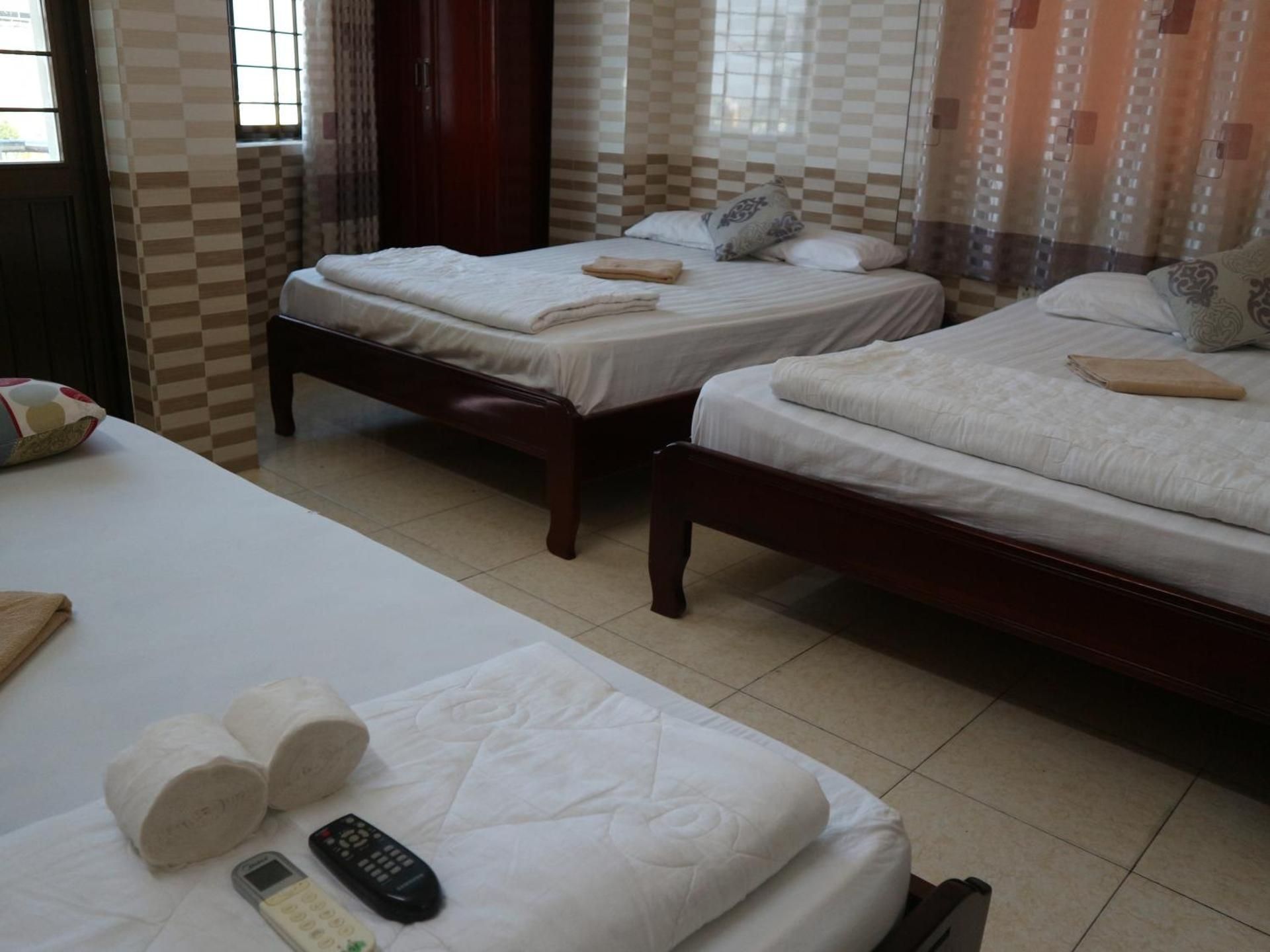 Quadruple Room with Private Bathroom