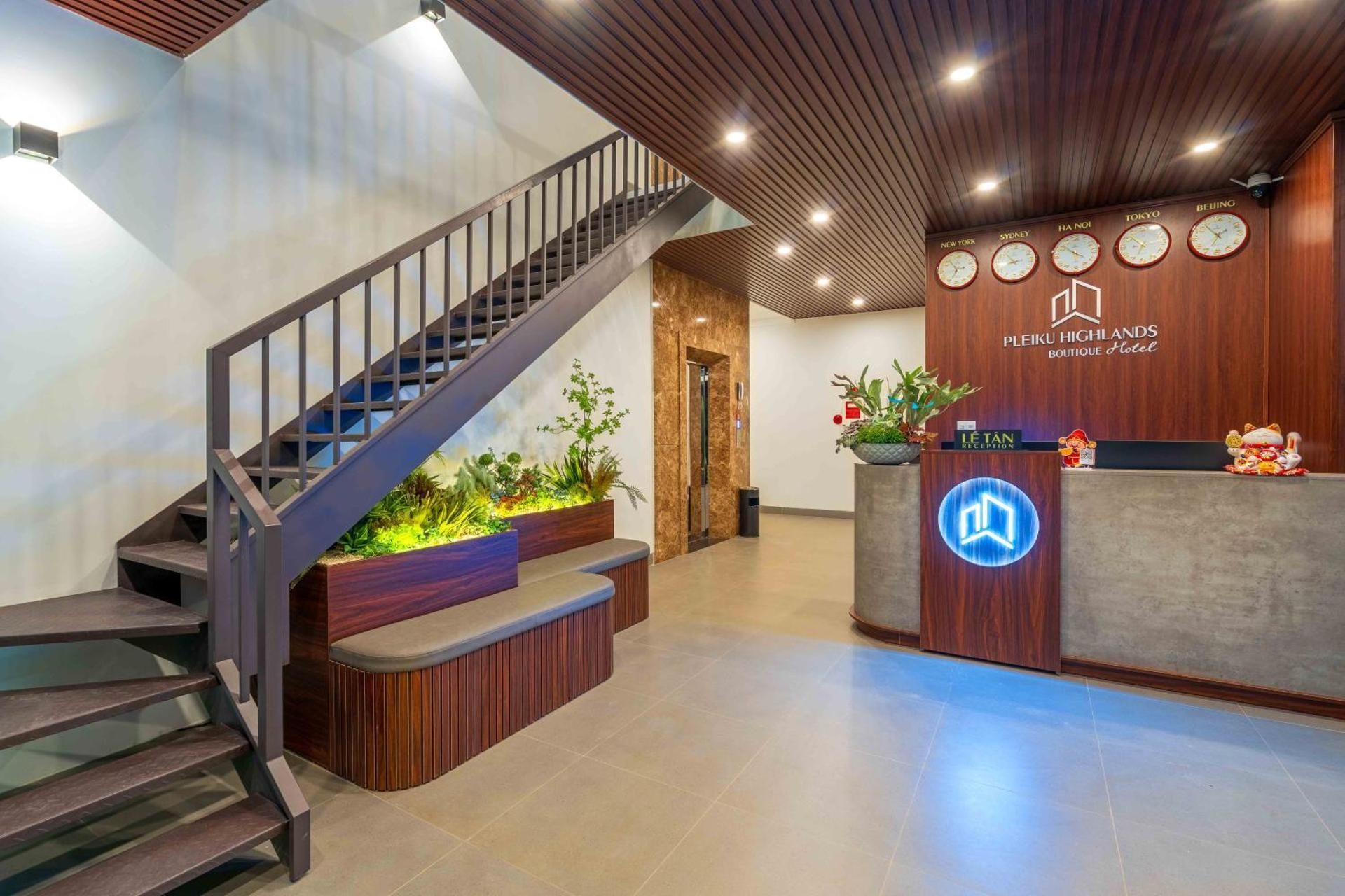 shared lounge/tv area