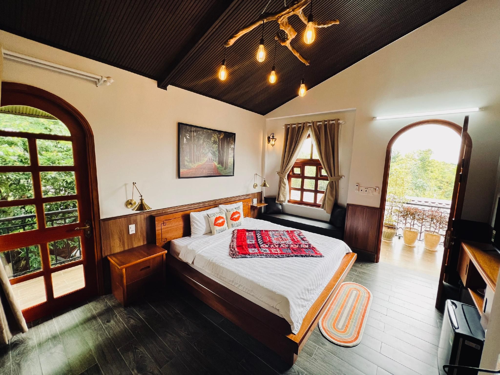 Deluxe Balcony