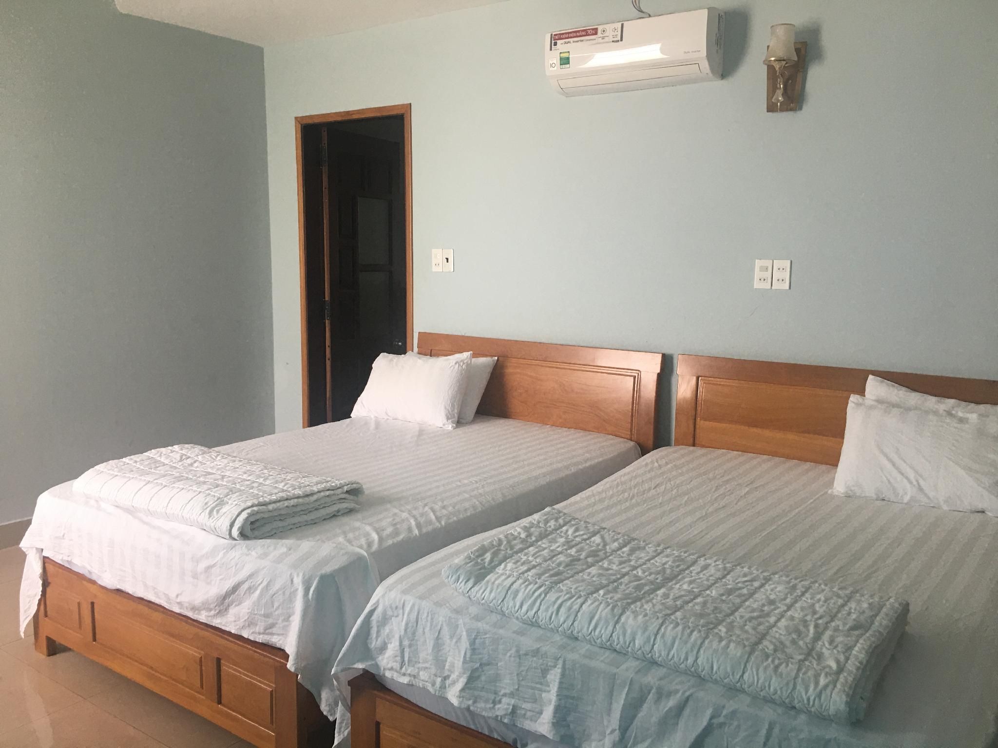 Double with 2 Double Beds