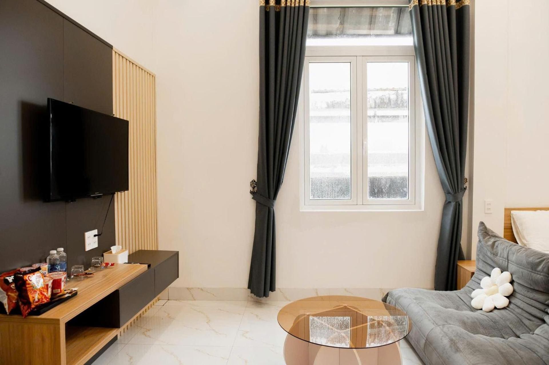 Studio Apartment