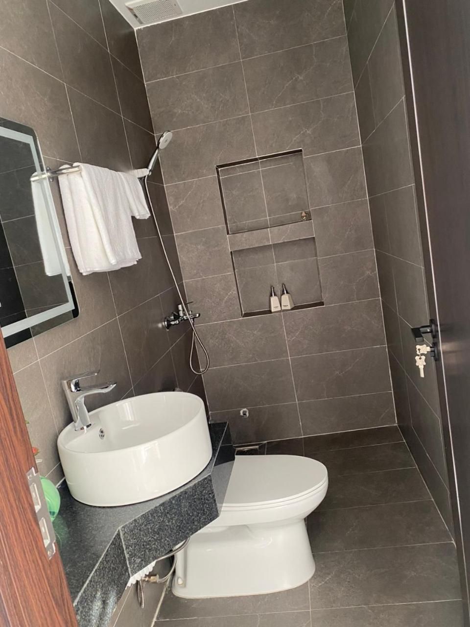 HA PLEIKU De luxe Room 2